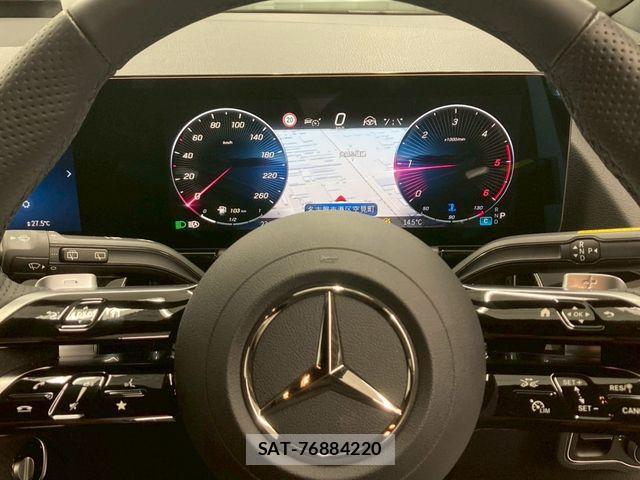 Mercedes Benz GLA-CLASS 2025-06 4967554-24