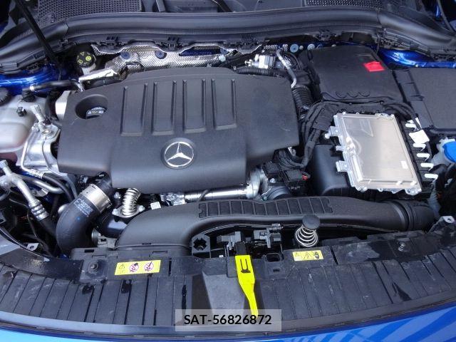 Mercedes Benz GLA-CLASS 2025-04 4967571-11