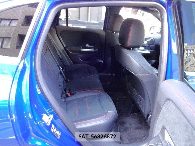 Mercedes Benz GLA-CLASS 2025-04 4967571-17