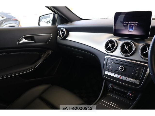 Mercedes Benz GLA-CLASS 2019-06 5871863-11