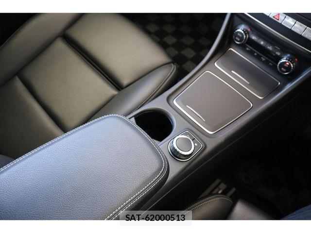 Mercedes Benz GLA-CLASS 2019-06 5871863-18