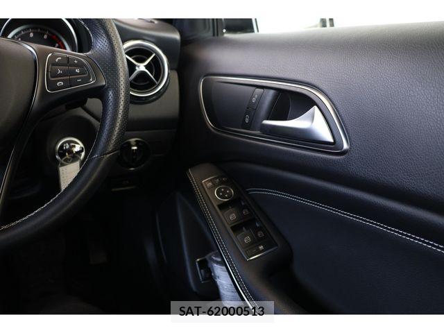 Mercedes Benz GLA-CLASS 2019-06 5871863-19