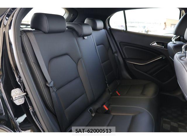 Mercedes Benz GLA-CLASS 2019-06 5871863-26
