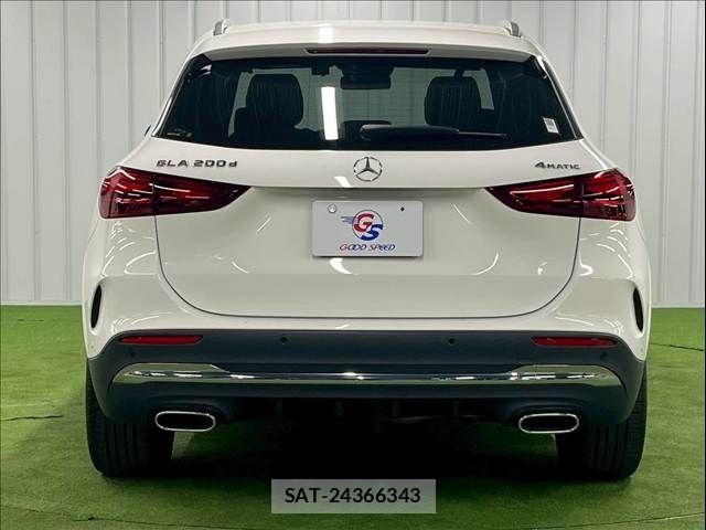 Mercedes Benz GLA-CLASS 2024-11 5871859-13