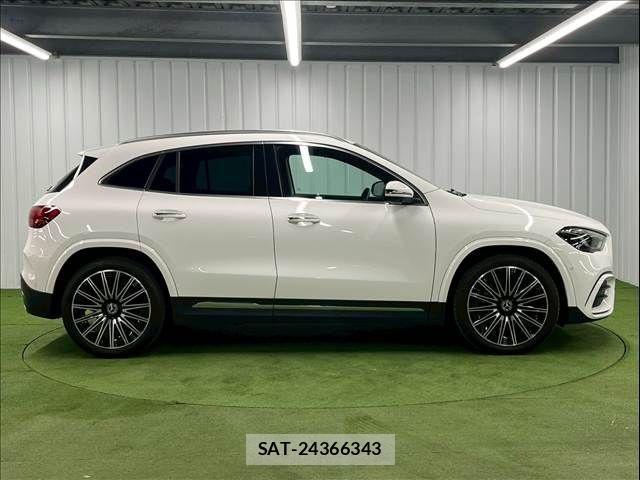 Mercedes Benz GLA-CLASS 2024-11 5871859-14