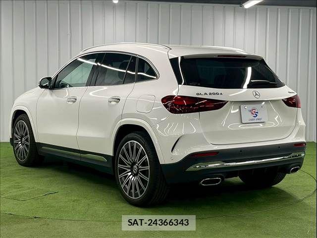 Mercedes Benz GLA-CLASS 2024-11 5871859-16