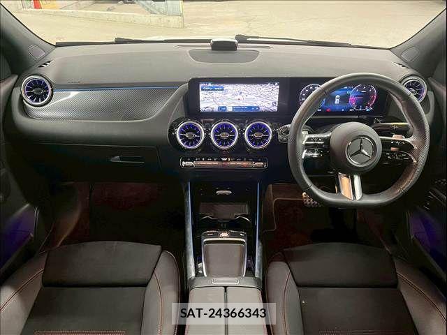 Mercedes Benz GLA-CLASS 2024-11 5871859-2