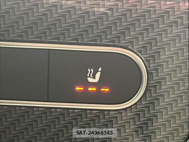 Mercedes Benz GLA-CLASS 2024-11 5871859-5