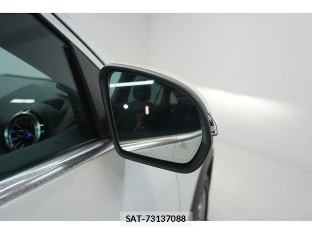 Mercedes Benz GLA-CLASS 2021-12 6012851-23