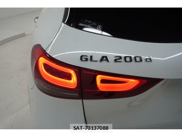 Mercedes Benz GLA-CLASS 2021-12 6012851-27