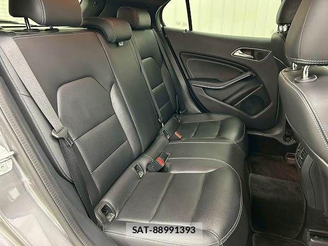 Mercedes Benz GLA-CLASS 2017-08 6216821-9