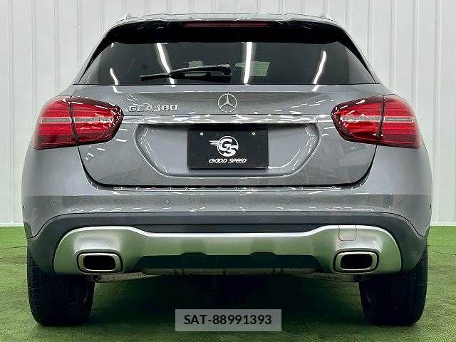 Mercedes Benz GLA-CLASS 2017-08 6216821-12