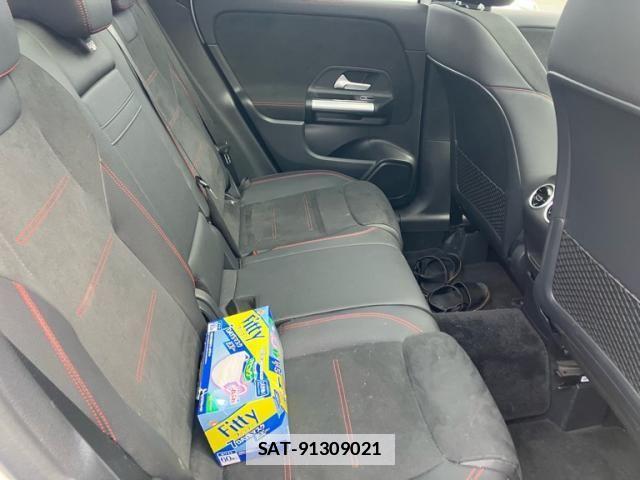 Mercedes Benz GLA-CLASS 2020-06 6245651-17