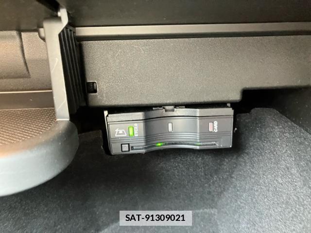 Mercedes Benz GLA-CLASS 2020-06 6245651-26