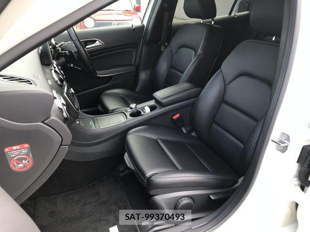 Mercedes Benz GLA-CLASS 2018-03 6245659-12