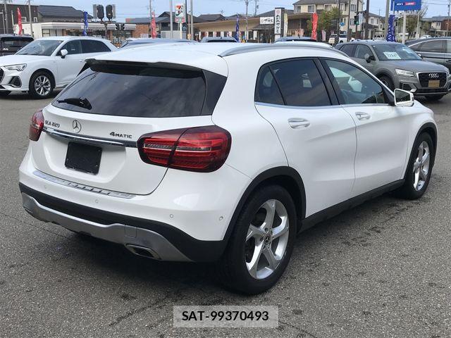 Mercedes Benz GLA-CLASS 2018-03 6245659-2
