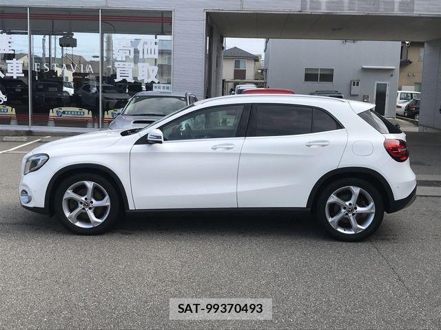 Mercedes Benz GLA-CLASS 2018-03 6245659-6