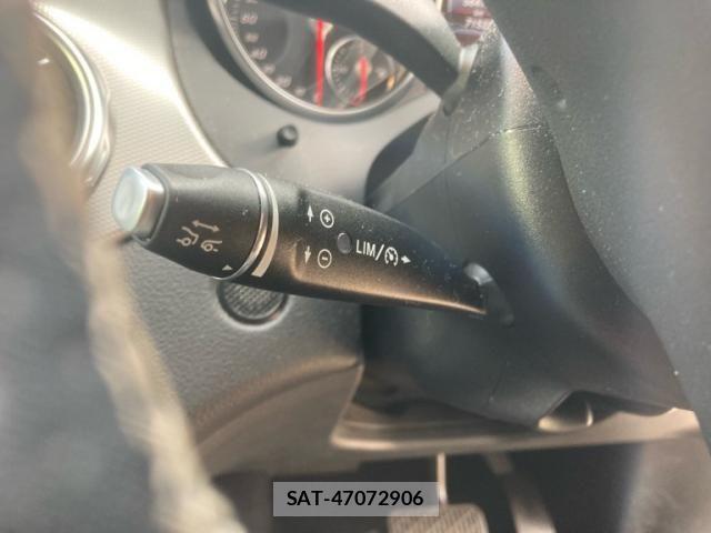 Mercedes Benz GLA-CLASS 2018-06 6500151-23