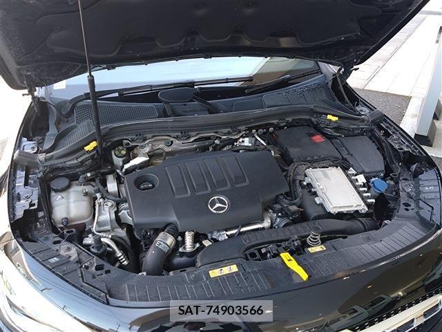 Mercedes Benz GLA-CLASS 2021-02 6672461-9