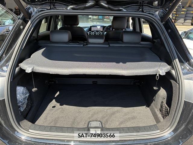 Mercedes Benz GLA-CLASS 2021-02 6672461-13