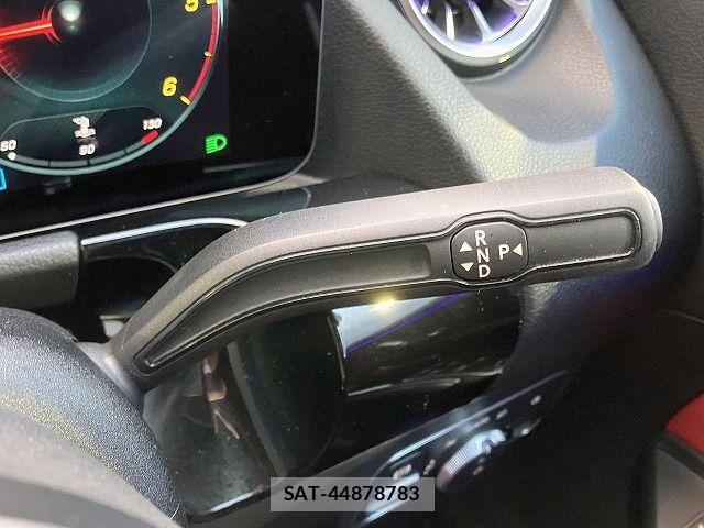Mercedes Benz GLA-CLASS 2021-10 6672460-11
