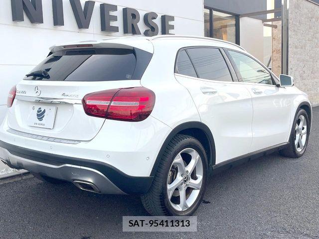Mercedes Benz GLA-CLASS 2018-03 6676832-17