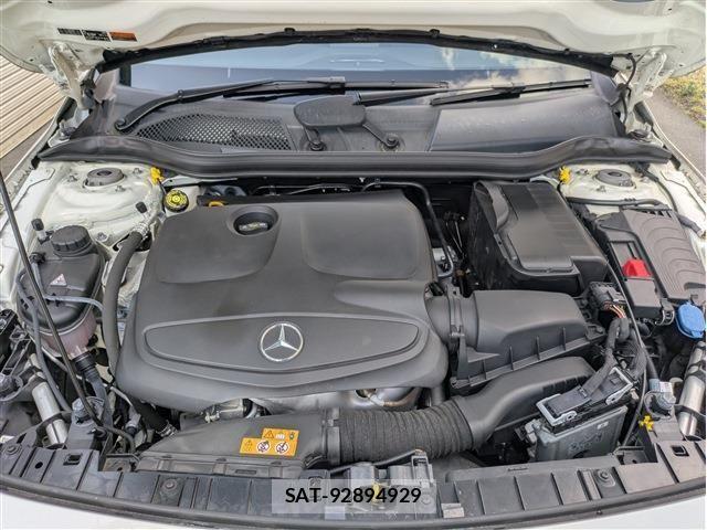 Mercedes Benz GLA-CLASS 2017-09 6676834-9