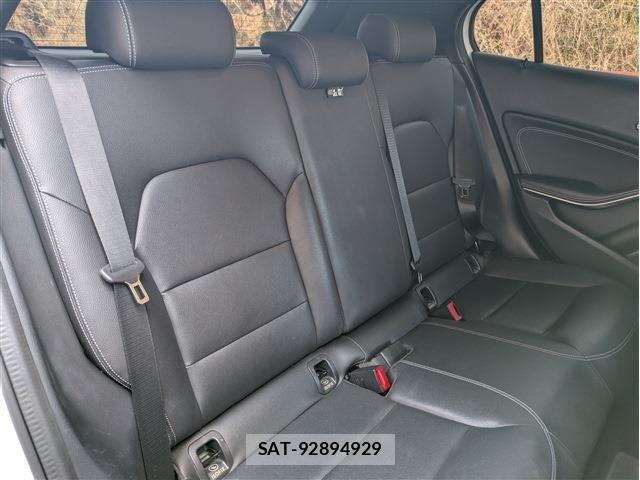 Mercedes Benz GLA-CLASS 2017-09 6676834-12