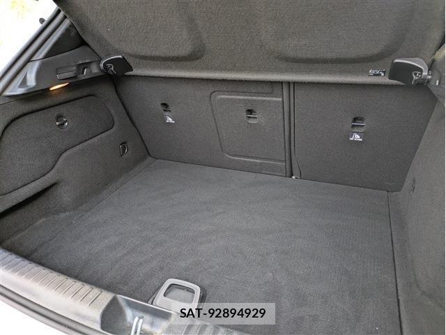 Mercedes Benz GLA-CLASS 2017-09 6676834-13
