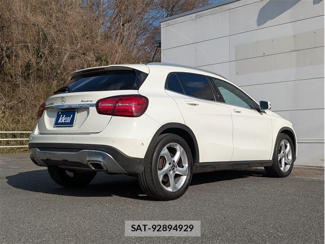 Mercedes Benz GLA-CLASS 2017-09 6676834-4