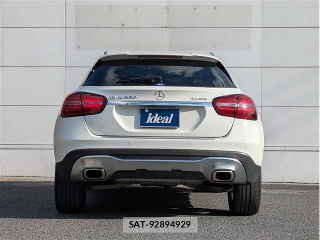 Mercedes Benz GLA-CLASS 2017-09 6676834-5