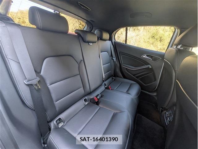 Mercedes Benz GLA-CLASS 2019-04 6676831-12