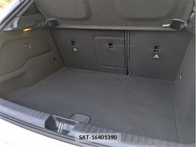 Mercedes Benz GLA-CLASS 2019-04 6676831-13