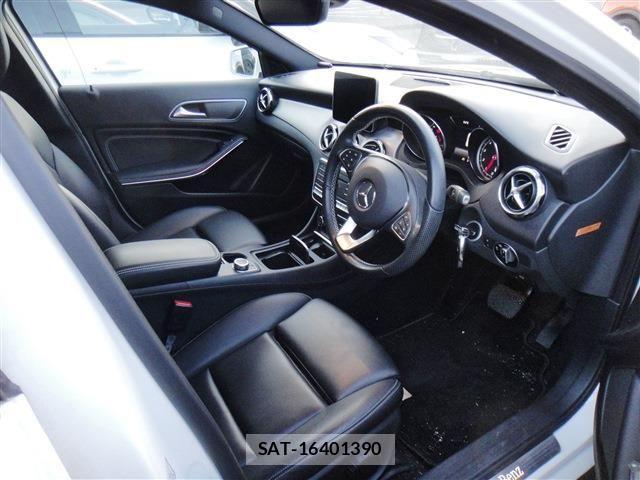 Mercedes Benz GLA-CLASS 2019-04 6676831-24