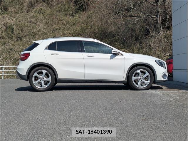 Mercedes Benz GLA-CLASS 2019-04 6676831-3