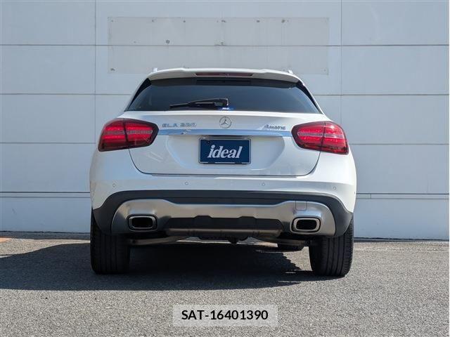Mercedes Benz GLA-CLASS 2019-04 6676831-5