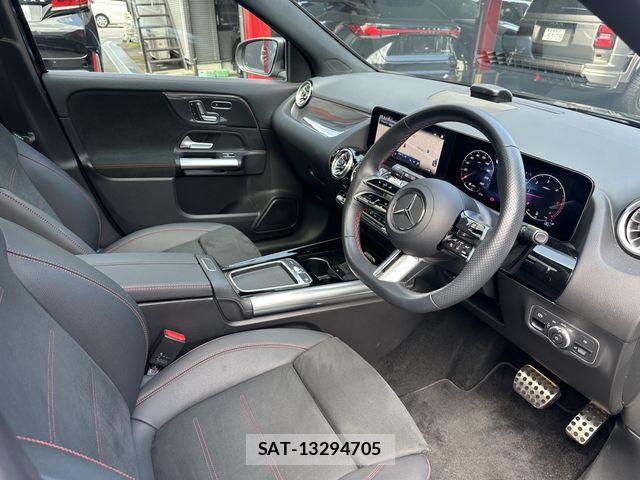 Mercedes Benz GLA-CLASS 2024-08 6676826-17