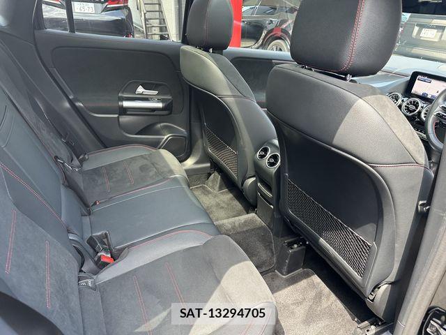 Mercedes Benz GLA-CLASS 2024-08 6676826-18
