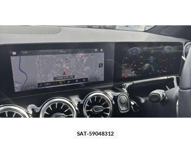 Mercedes Benz GLA-CLASS 2022-03 6716631-15