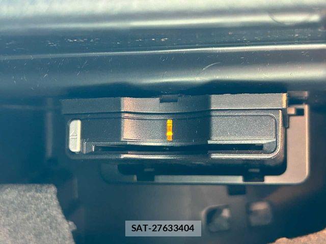 Mercedes Benz GLA-CLASS 2018-11 6716640-12