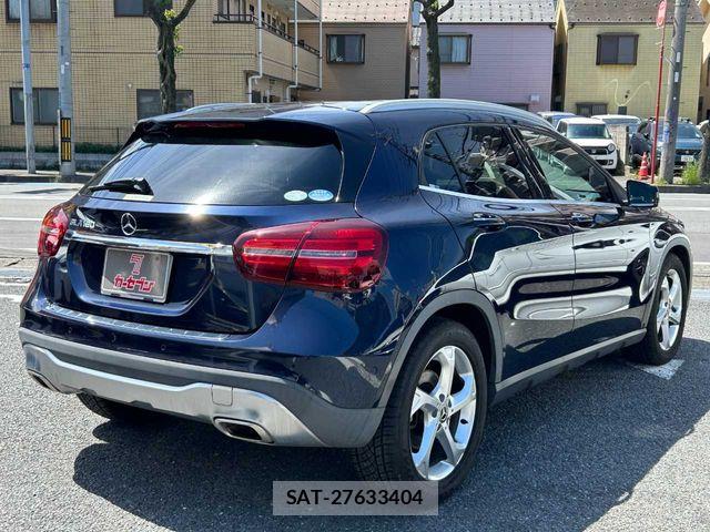 Mercedes Benz GLA-CLASS 2018-11 6716640-24