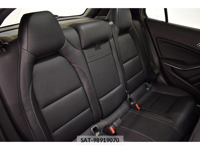 Mercedes Benz GLA-CLASS 2019-09 6716633-17