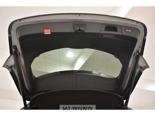 Mercedes Benz GLA-CLASS 2019-09 6716633-22