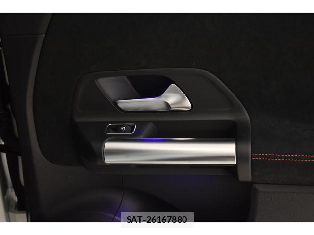 Mercedes Benz GLA-CLASS 2021-06 6716632-14