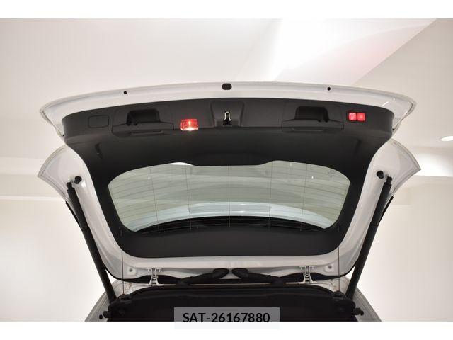 Mercedes Benz GLA-CLASS 2021-06 6716632-19
