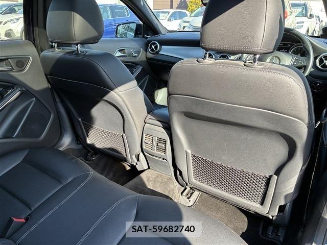 Mercedes Benz GLA-CLASS 2017-09 6716641-14
