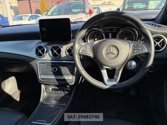 Mercedes Benz GLA-CLASS 2017-09 6716641-17