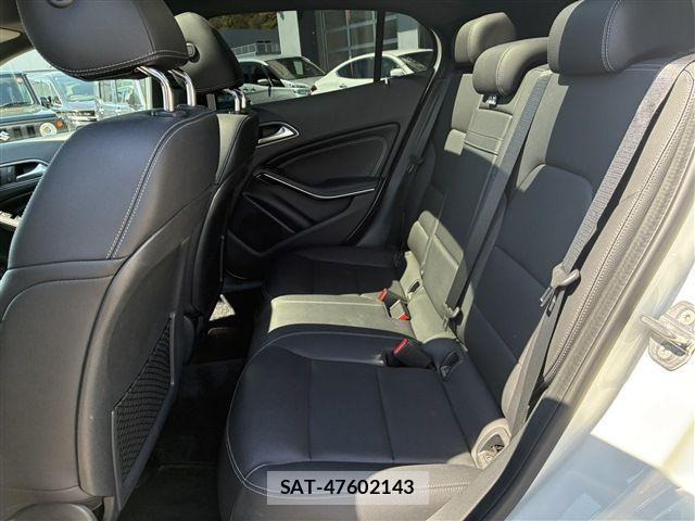 Mercedes Benz GLA-CLASS 2019-06 6752373-14