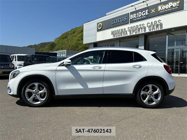 Mercedes Benz GLA-CLASS 2019-06 6752373-2