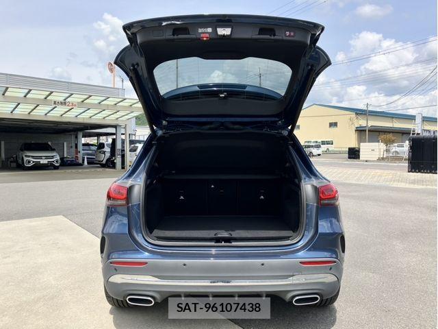 Mercedes Benz GLA-CLASS 2023-06 6815906-15